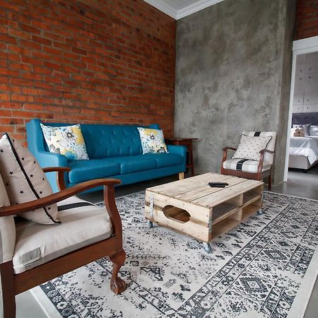Rustic Retreat Apartment in Durbanville Extérieur photo